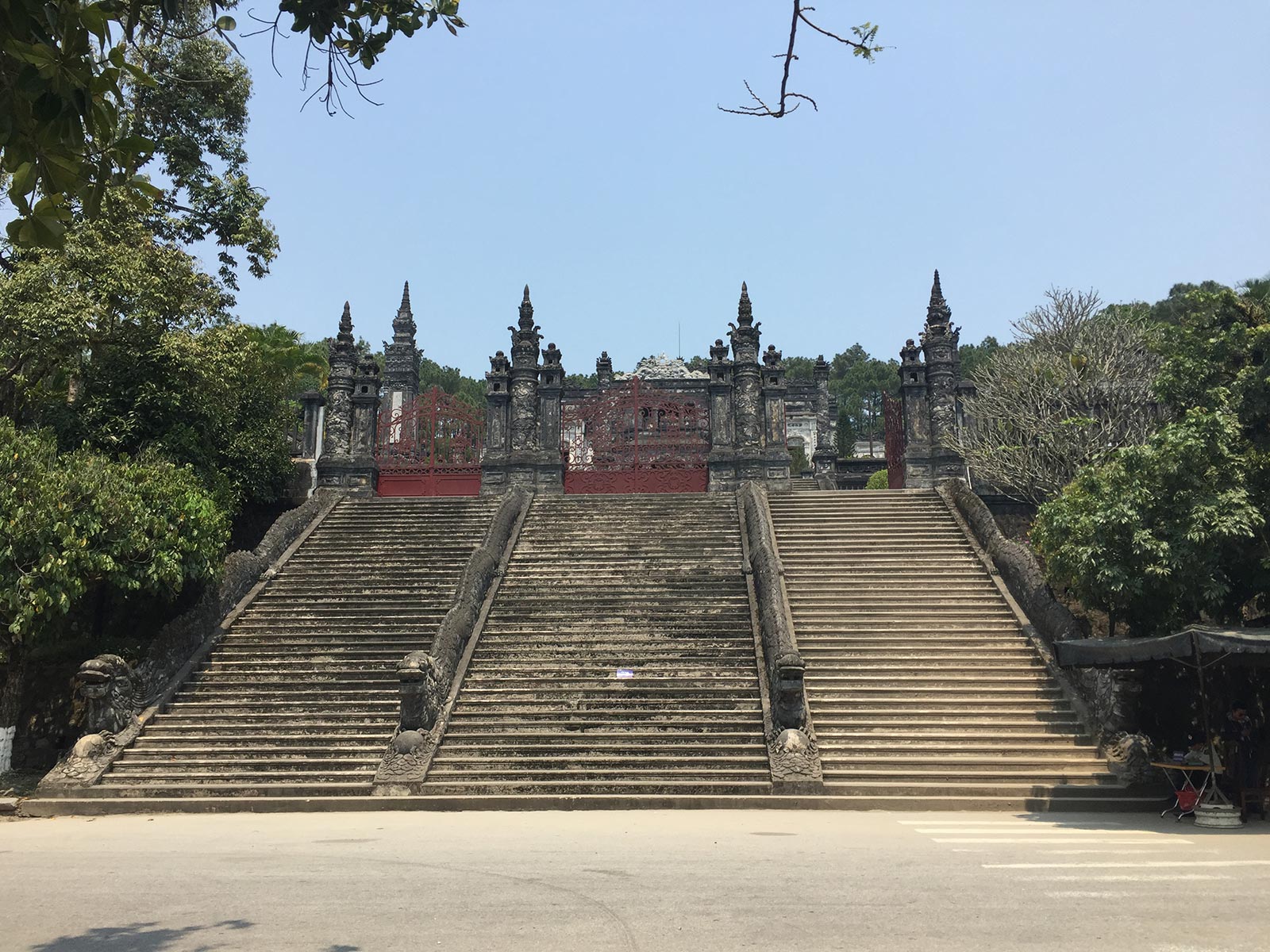 Grabstätte von Khai Dinh; Hue, Vietnam