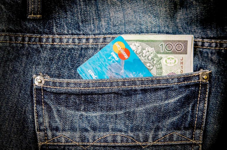 Geldverstecke auf Reisen; Bargeld und Kreditkarte auf Reisen