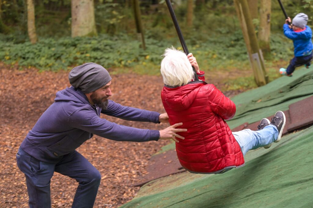 Tagesausflug Baumkronenweg Österreich Niederseilgarten